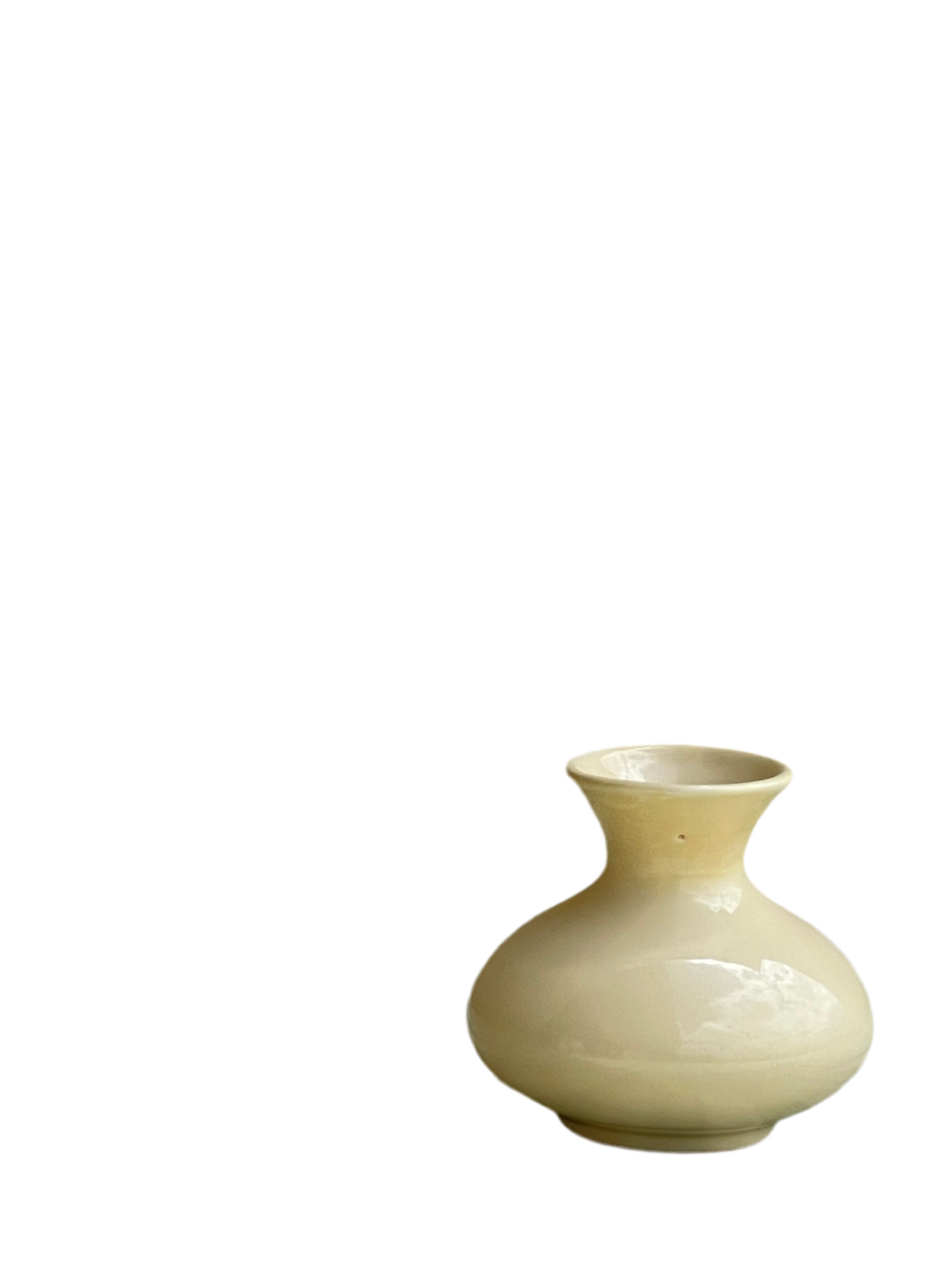 The Bud Vase 'Flavia'