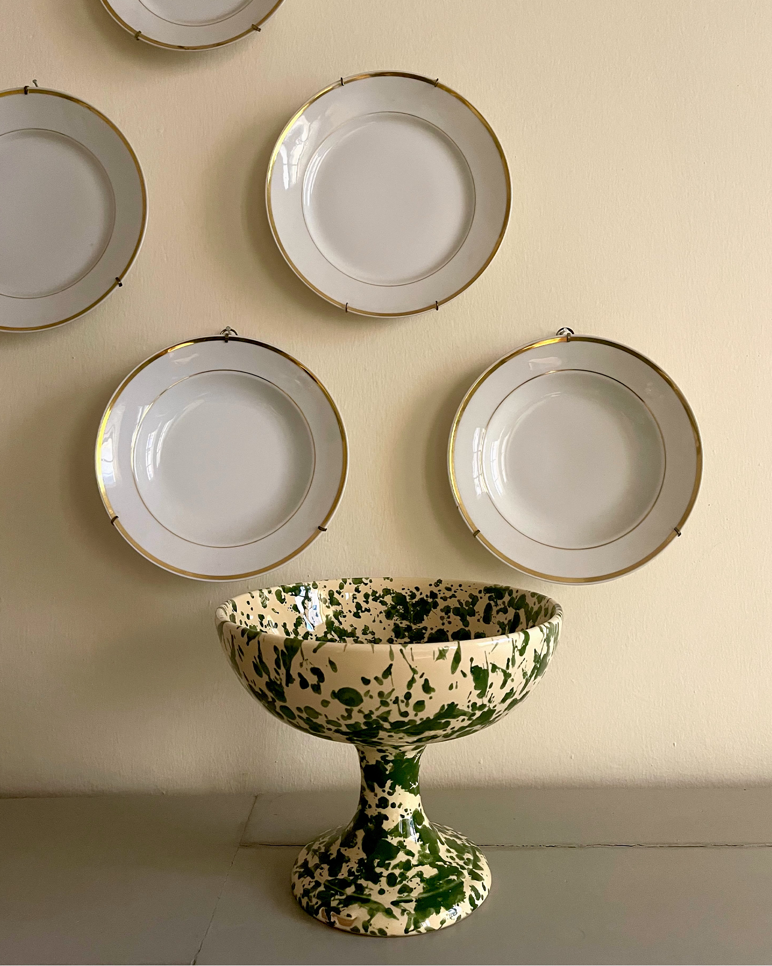 The Simple Bowl with Stand