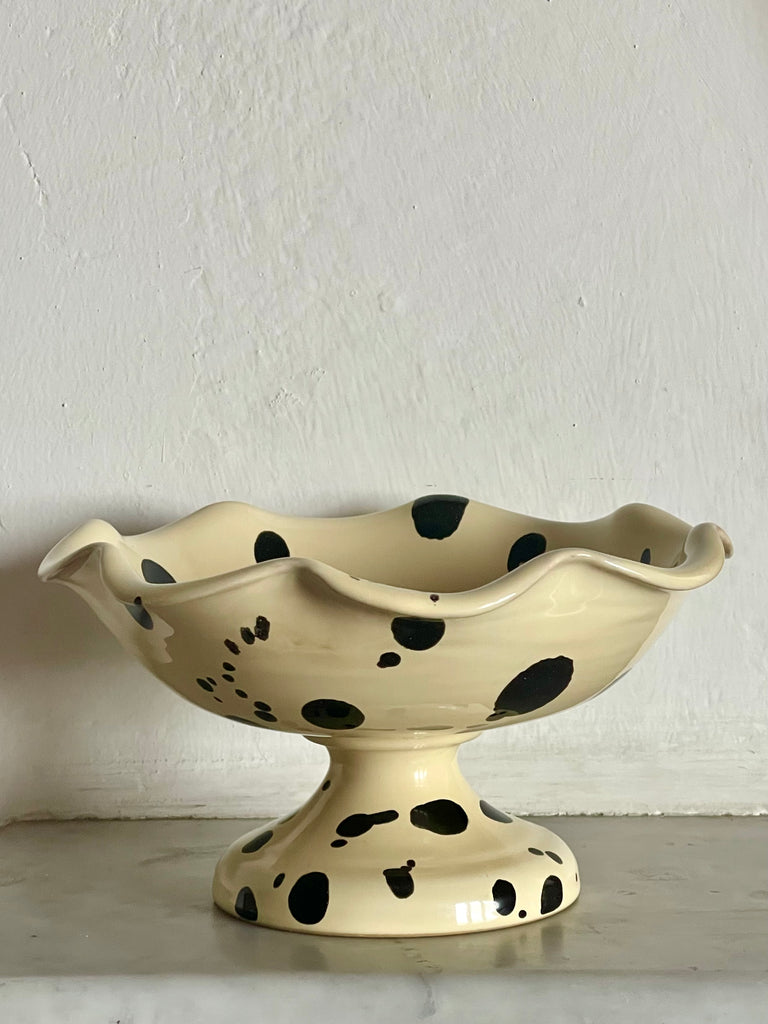 The Curvy Mini Bowl with Stand